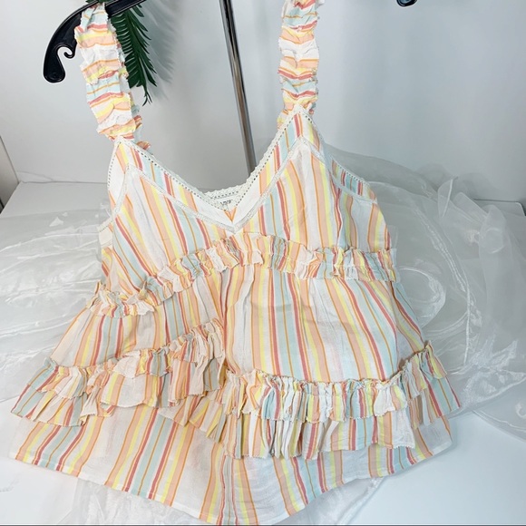 Ella Moss
Women's Natural Sammy Ruffle Tank
Top, Stripes Pattern XL - Picture 3 of 8